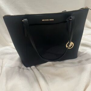 Michael Kors Ciara Large Shoulder Tote in Luggage Black-Used